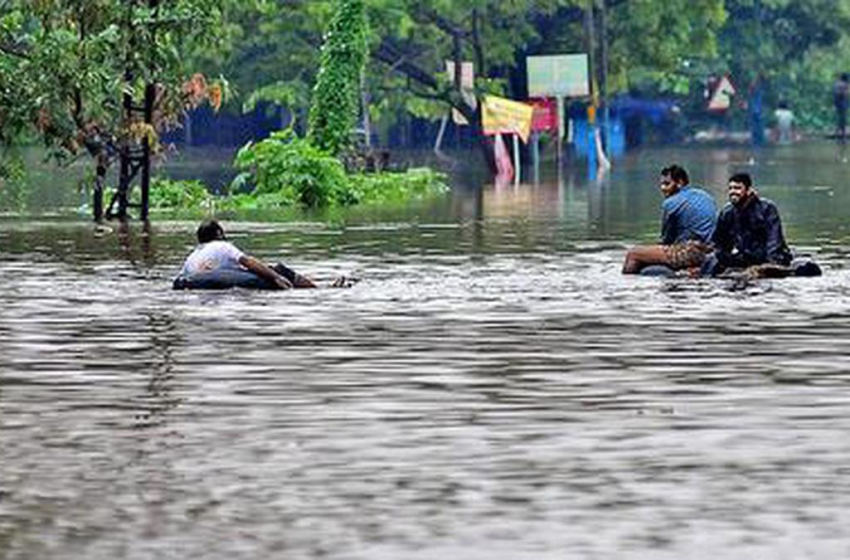  കണ്ണൂരിൽ   വെള്ളപ്പൊക്കo  നിരവധി കുടുംബങ്ങളെ സുരക്ഷിത സ്ഥാനങ്ങളിലേക്ക് മാറ്റിപ്പാർപ്പിച്ചു