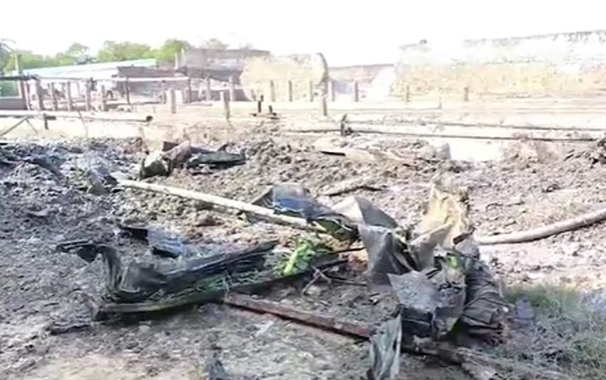  ചെന്നൈക്കടുത്ത് എയർഫോഴ്‌സ് പരിശീലന വിമാനം തകർന്നു; പൈലറ്റ് അത്ഭുതകരമായി രക്ഷപ്പെട്ടു