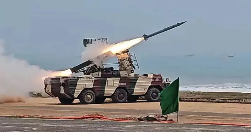  നിയന്ത്രണ രേഖയിൽ പാകിസ്ഥാൻ പ്രതിരോധം ശക്തമാക്കുന്നു; ‘ഓപ്പറേഷൻ സിന്ദൂർ’ ഭീതിയിൽ ഡ്രോൺ വിരുദ്ധ സംവിധാനങ്ങൾ വിന്യസിച്ചു