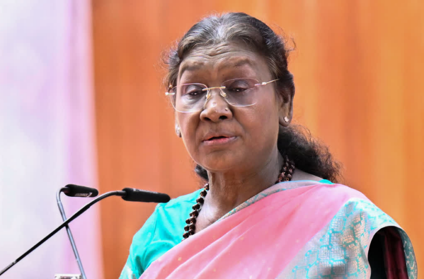  രാഷ്‌ട്രപതിയുടെ സന്ദർശനം: തിരുവനന്തപുരത്ത് ഇന്നും നാളെയും ഗതാഗത നിയന്ത്രണം; നഗരം കനത്ത സുരക്ഷയിൽ