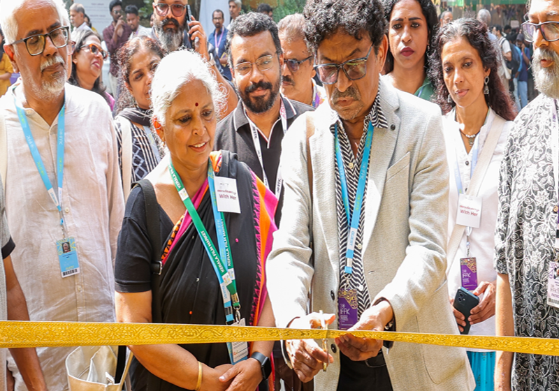  ഋത്വിക് ഘട്ടക് പ്രദർശനം IFFK-യിൽ തുടങ്ങി; ജന്മശതാബ്ദിക്ക് ആദരം