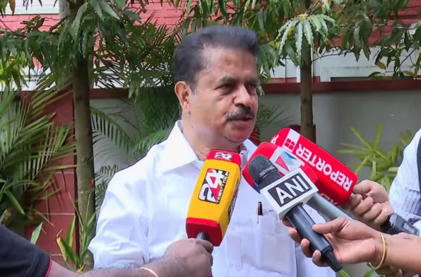  ശബരിമല സ്വർണ്ണക്കൊള്ള: യുഡിഎഫ് കൺവീനർ അടൂർ പ്രകാശിനെ ചോദ്യം ചെയ്തു; രാഷ്ട്രീയ കേരളം ഉറ്റുനോക്കുന്ന നിർണ്ണായക നീക്കം