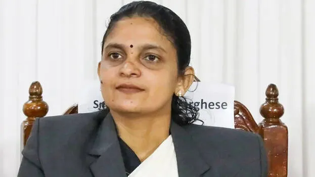  ജഡ്ജി ഹണി എം. വർഗീസിന് സ്ഥലംമാറ്റം: ആലപ്പുഴ ജില്ലാ കോടതിയിലേക്ക് പുതിയ നിയമനം