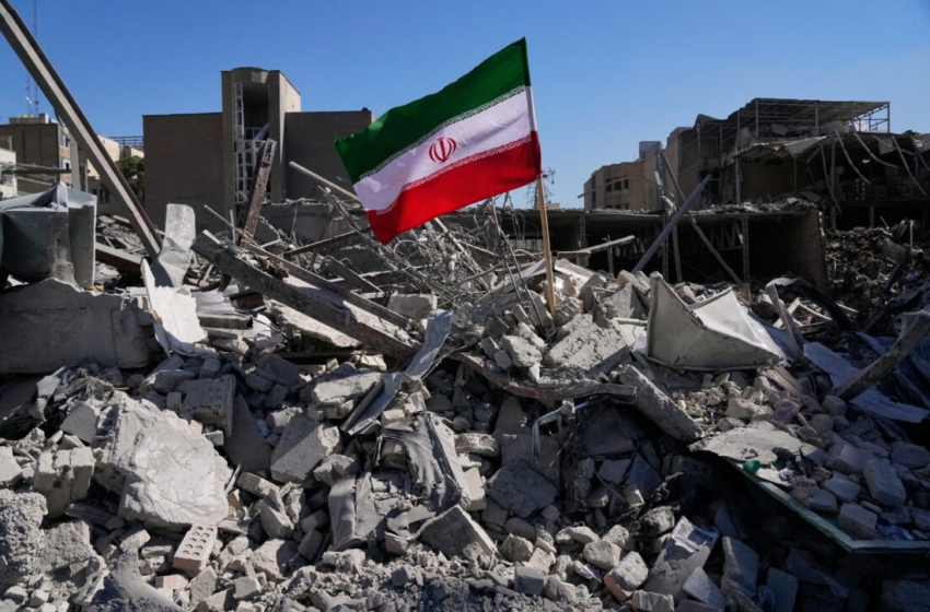  ഇറാൻ-ഇസ്രായേൽ യുദ്ധം കൊടുമ്പിരിക്കൊള്ളുന്നു: ഖമേനിയുടെ പിൻഗാമിയായി മകൻ മോജ്തബ; പശ്ചിമേഷ്യയിൽ കടുത്ത പോരാട്ടം