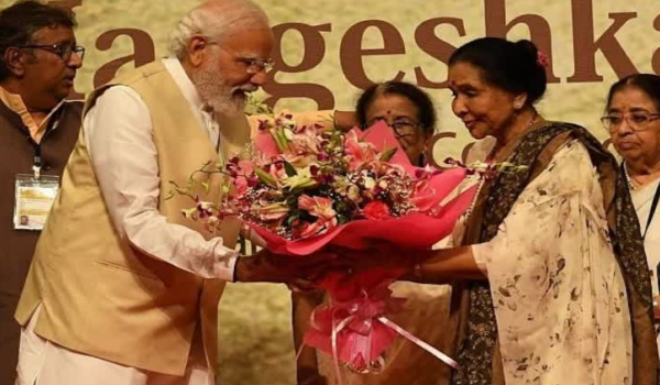  ഇതിഹാസ ഗായിക ആശാ ഭോസ്‌ലെ അന്തരിച്ചു: ഇന്ത്യൻ സംഗീത ലോകത്ത് ഒരു യുഗത്തിന് അന്ത്യം