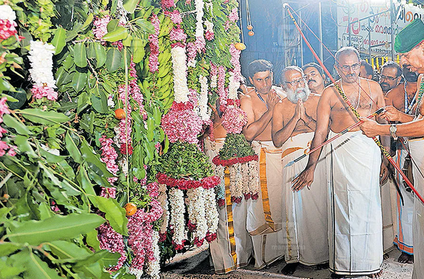  ശ്രീ പത്മനാഭസ്വാമി ക്ഷേത്ര പള്ളിവേട്ട: തിരുവനന്തപുരം നഗരത്തിൽ ഒക്ടോബർ 19-ന് ഗതാഗത നിയന്ത്രണം